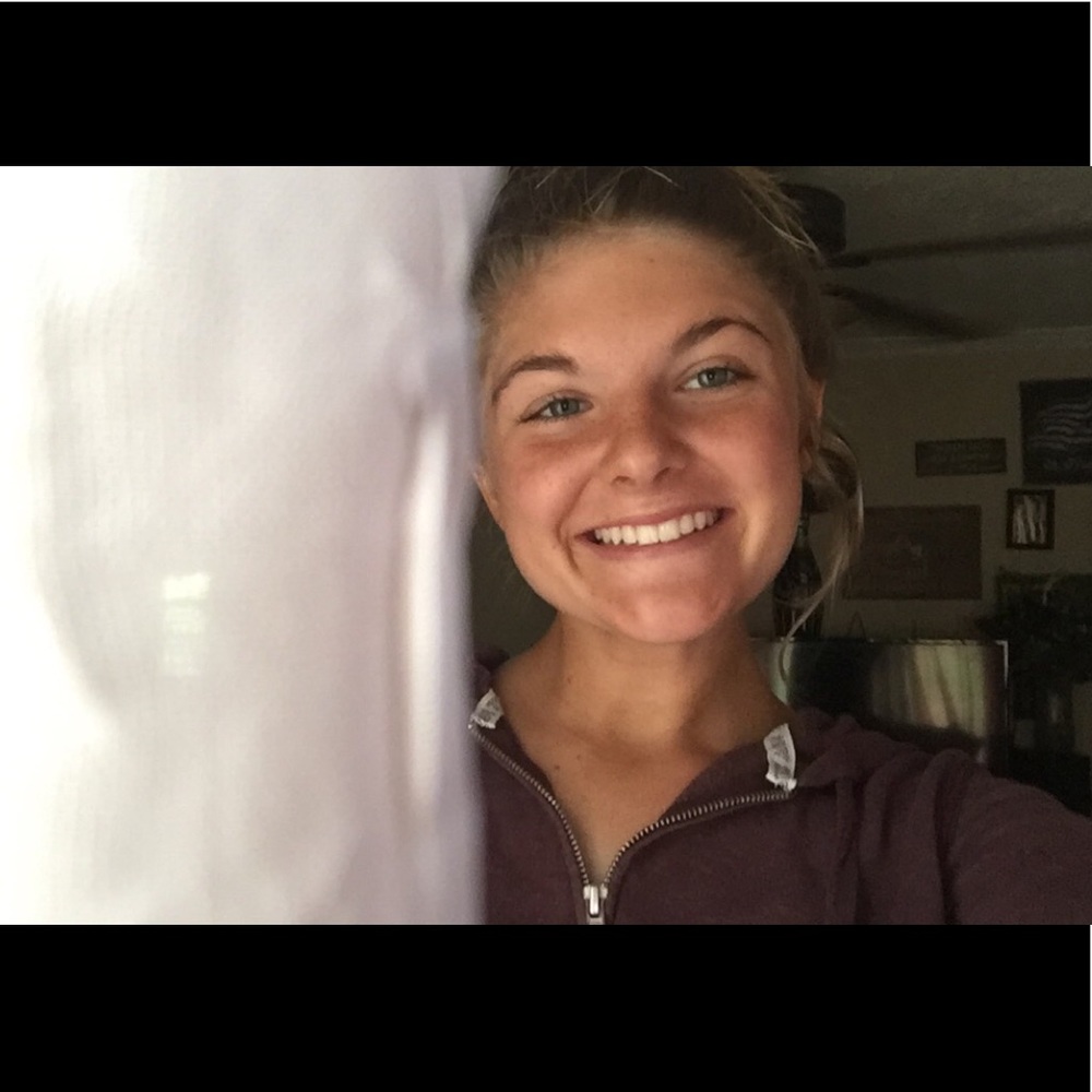 Meet your Posher, Devan